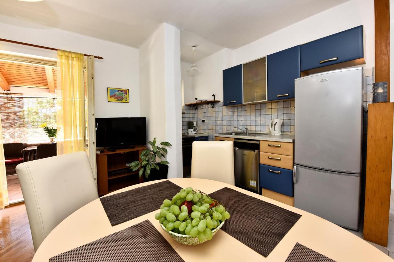 Apartment Nikola Poreč Exterior foto