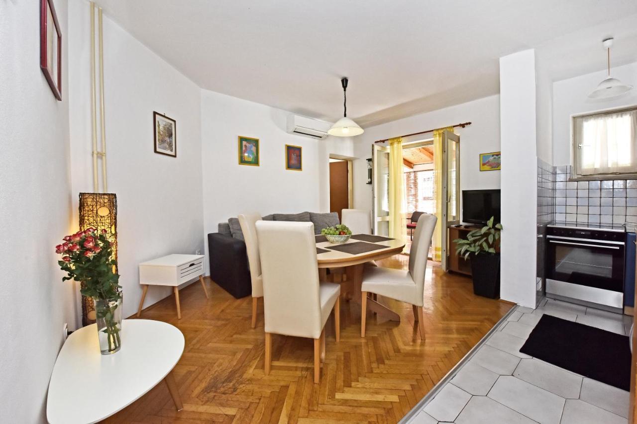 Apartment Nikola Poreč Exterior foto