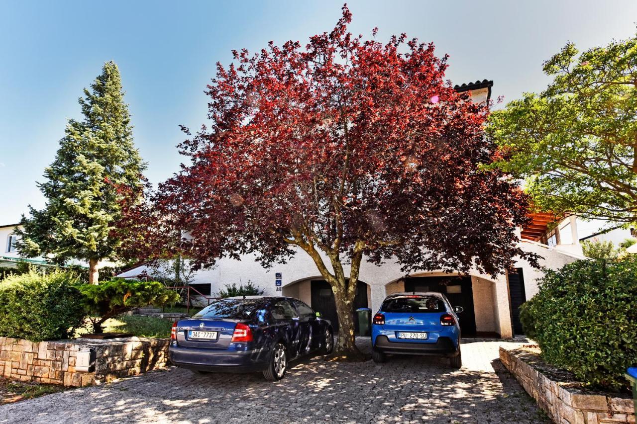 Apartment Nikola Poreč Exterior foto