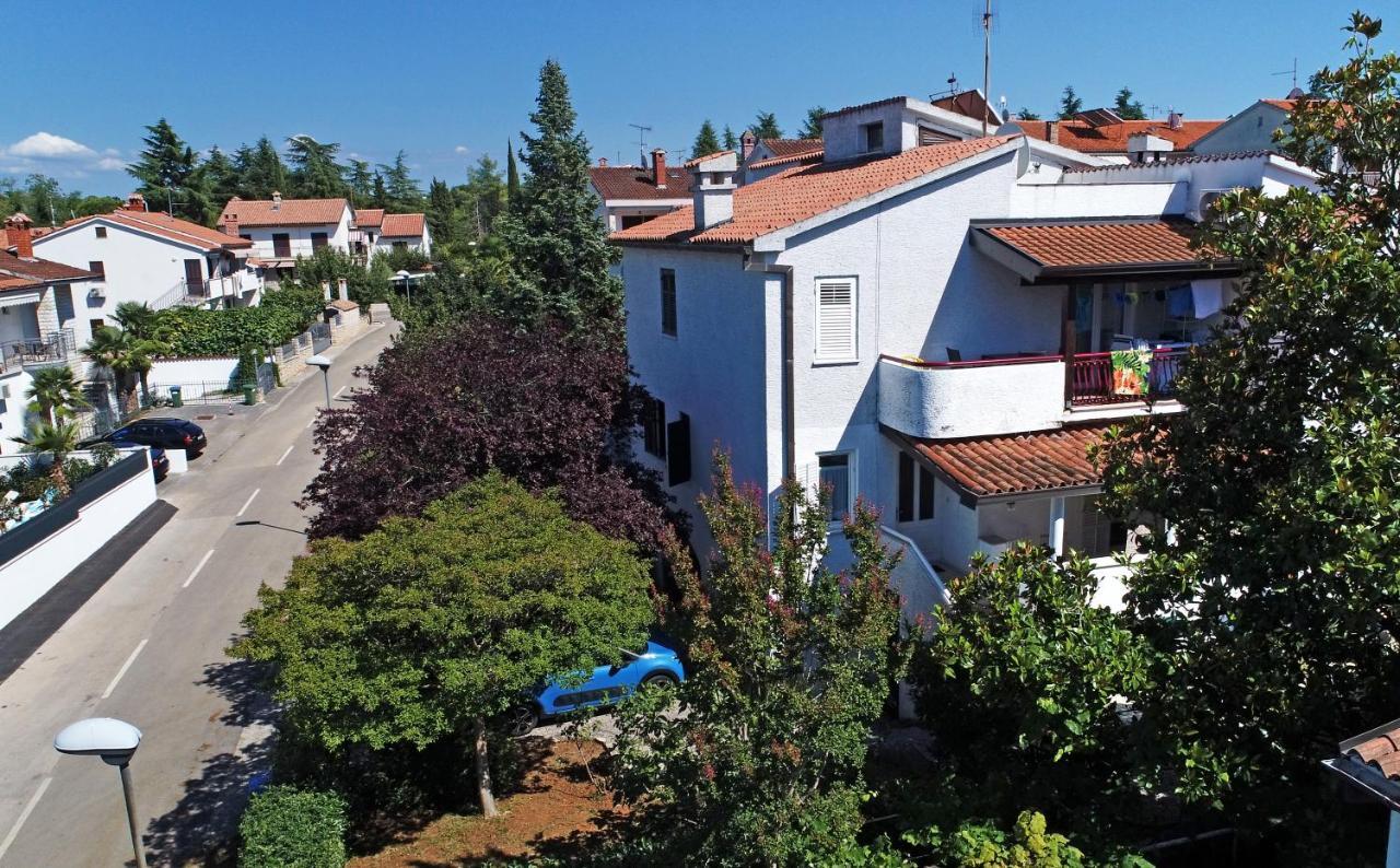 Apartment Nikola Poreč Exterior foto