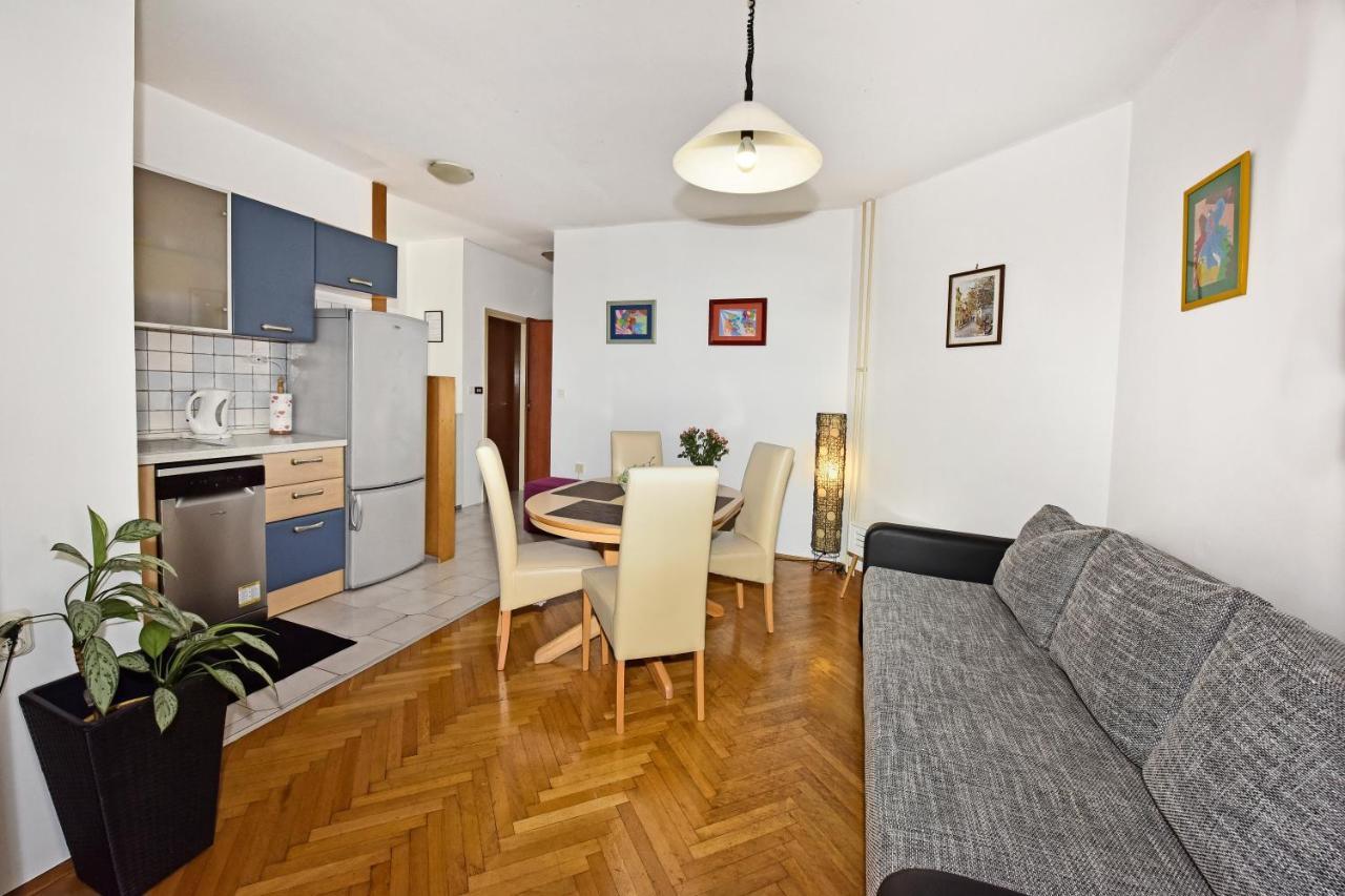 Apartment Nikola Poreč Exterior foto